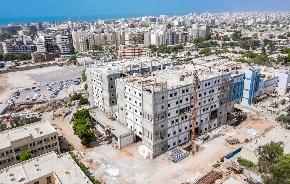 تسریع روند ساخت و تکمیل بیمارستان نفت ستاره خلیج‌فارس