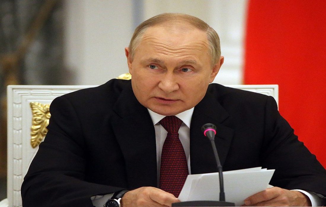 پوتین دستور بسیج نسبی نیرو‌های مسلح روسیه را صادر کرد