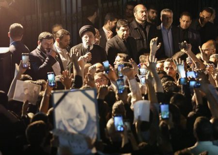 قدرت ملت ایران برآمده از خون‌های مطهر شهیدانی همچون حاج قاسم سلیمانی است