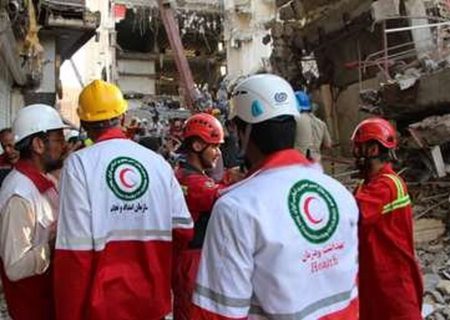 نجات ۳ مجبوس شده در زلزله ترکیه توسط امدادگران ایرانی