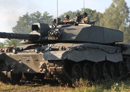 تانک‌های جنجالی انگلیس و آلمان به اوکراین رسیدند
